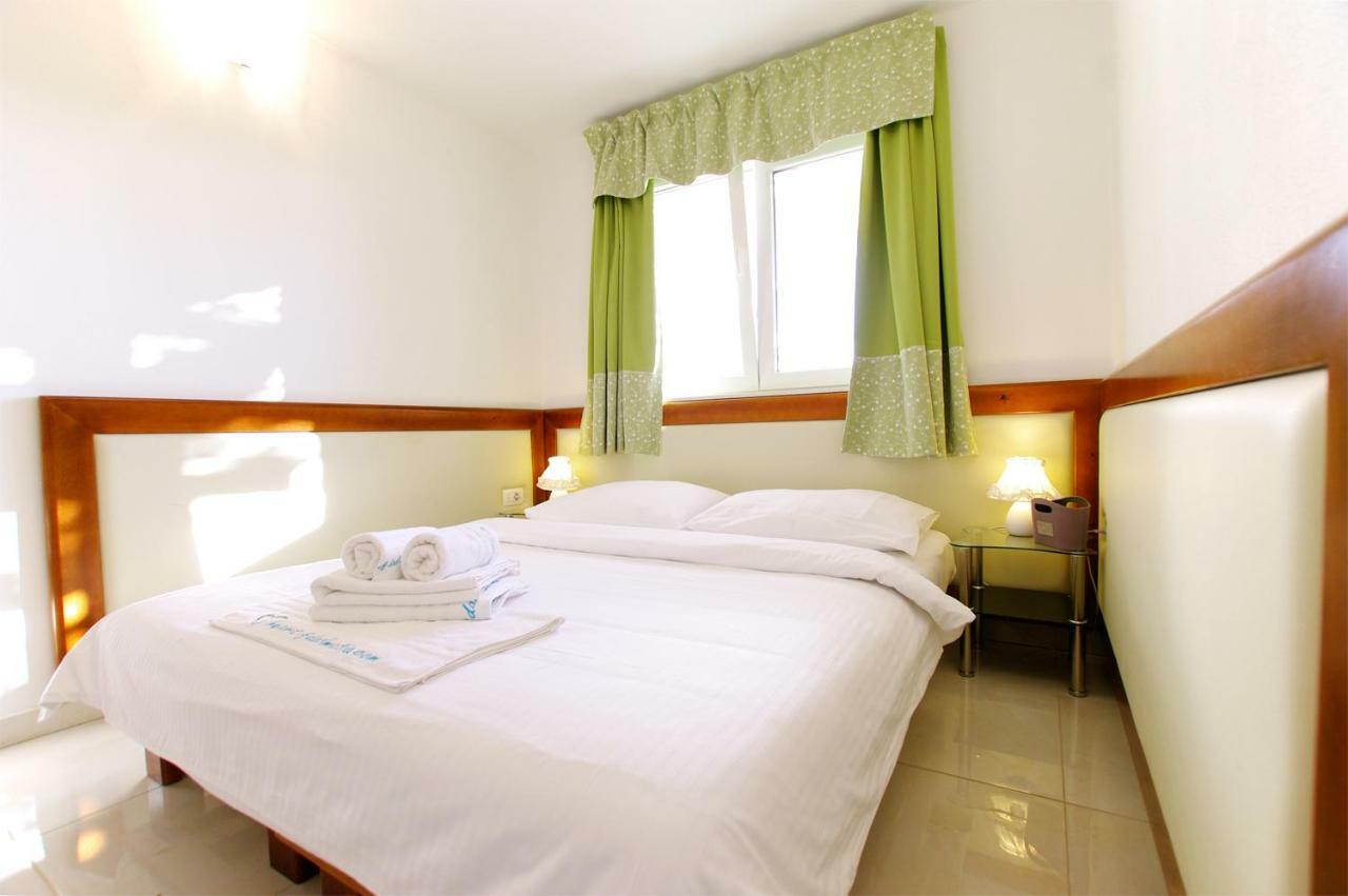 דירות Apartman Murter Center 4+1 Id 720 מראה חיצוני תמונה