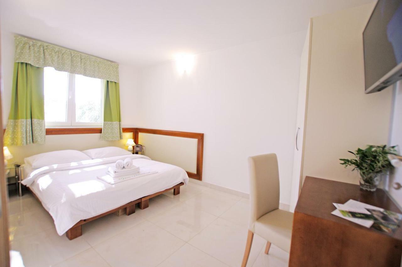 דירות Apartman Murter Center 4+1 Id 720 מראה חיצוני תמונה