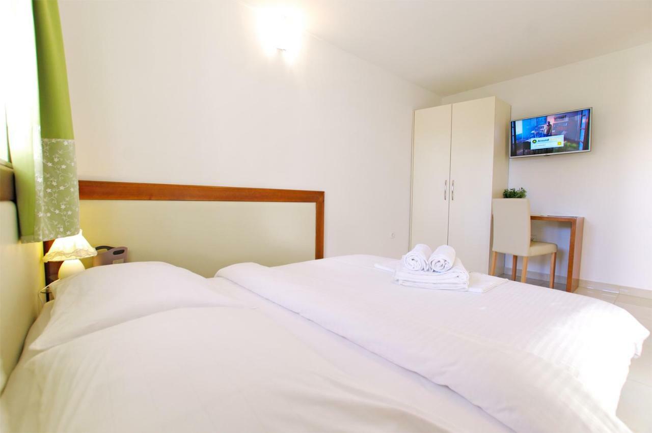 דירות Apartman Murter Center 4+1 Id 720 מראה חיצוני תמונה