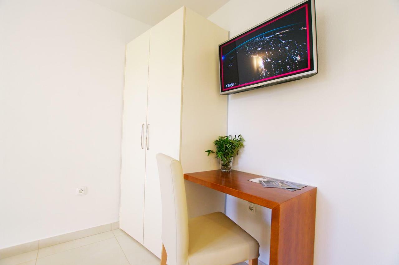 דירות Apartman Murter Center 4+1 Id 720 מראה חיצוני תמונה